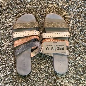 Never worn Bed Stu Henna Sandal